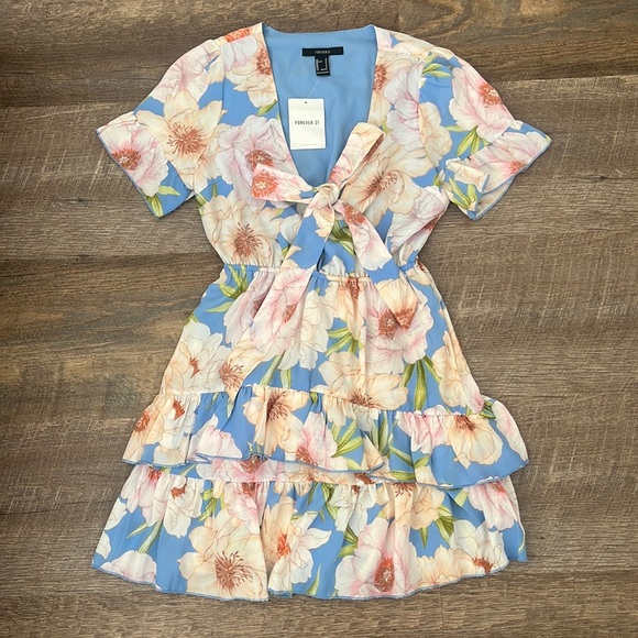 Forever 21 Dresses & Skirts - Floral Sundress
